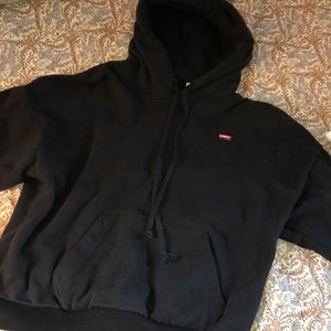 black levi’s hoodie - size xs